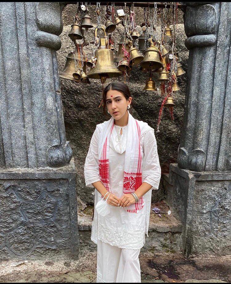 Sarah Ali Khan visits Kamakhya temple: shares a glimpse of her trip