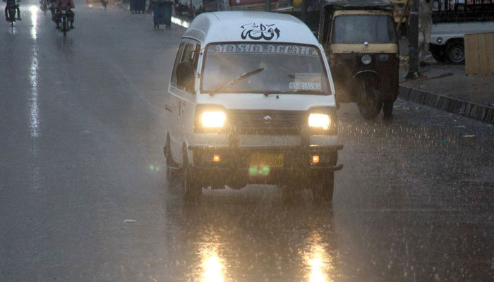 ملک کے مختلف علاقوں میں بارش، 3 افراد جاں بحق
