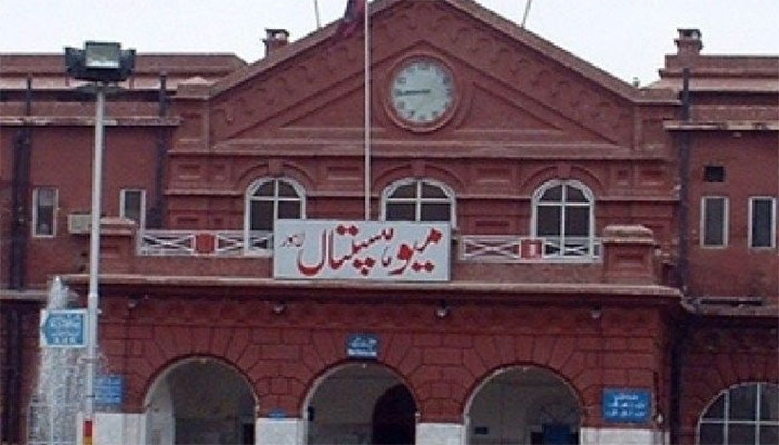 A fire broke out in the bone ward of Mayo Hospital, Lahore