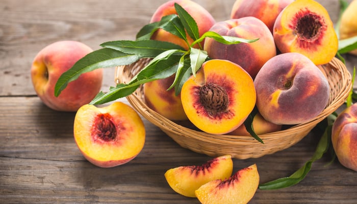 What benefits do peaches have?