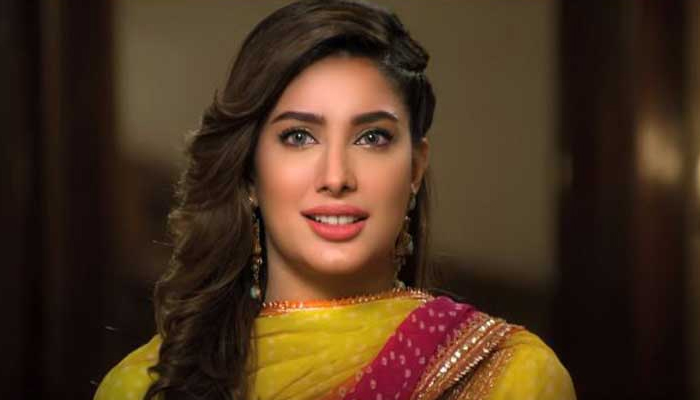 مہوش حیات نے لیونارڈو ڈی کیپریو کو بارات لانے کی دعوت دے دی