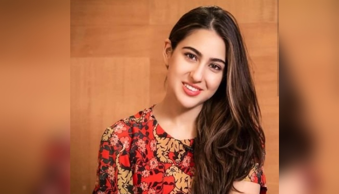 A glimpse inside Sara Ali Khan's pink themed birthday bash with club soda, and group pics