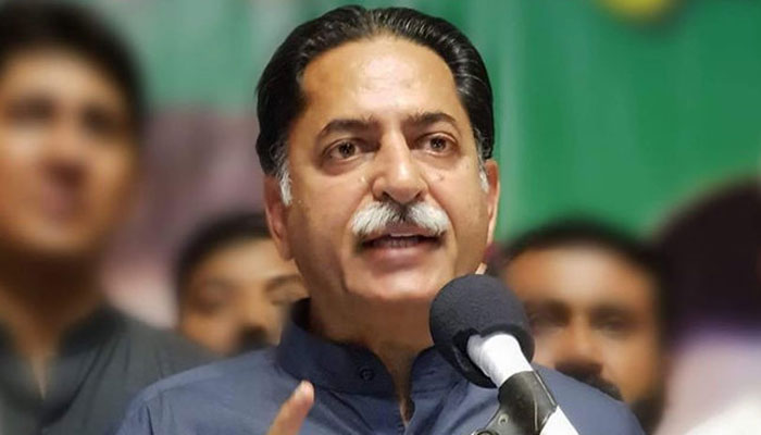 جن کے پاس گاڑی تھی وہ موٹر سائیکل پر آ گئے: جاوید لطیف