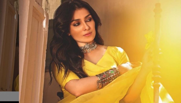 Ayeza Khan reaches 9.8M followers on Instagram, thanks fans for love & support 