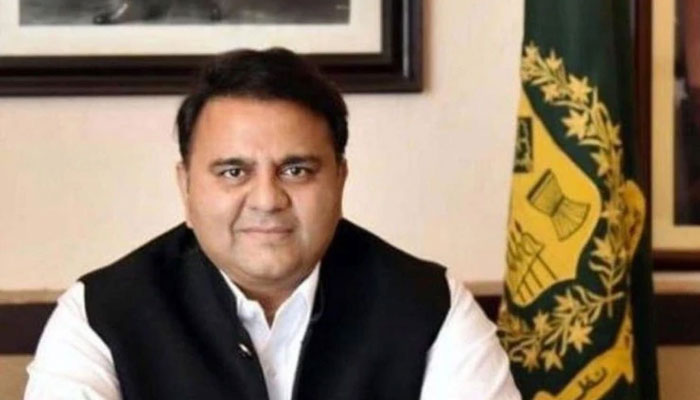 راشد منہاس شہید نے عزم و ہمت کی تاریخ رقم کی، فواد چوہدری