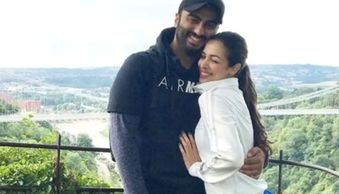 Arjun Kapoor's Saturday morning features beautiful Malaika: See Photo