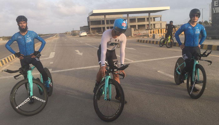 عالمی روڈ سائیکلنگ چیمپئن شپ کیلئےاسما جان کی کراچی میں ٹریننگ