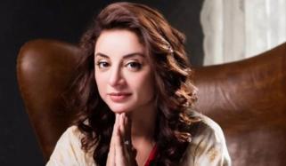 ثروت گیلانی نے کس کے ساتھ رکشا بندھن کا تہوار منایا؟