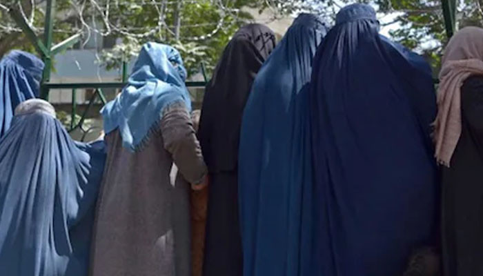 افغان محکمۂ صحت کی خواتین ملازمین کو ڈیوٹی کی اجازت - Vimarsana News