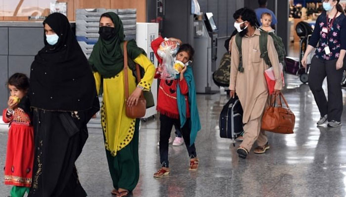 غیرملکیوں، افغانوں کو 31 اگست کے بعد بھی انخلا کی اجازت - Vimarsana News