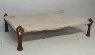 نیوزی لینڈ کی ویب سائٹ پر چارپائی کی مہنگے داموں فروخت