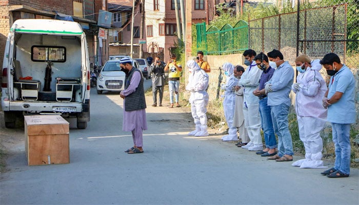 پاکستان: کورونا سے مزید 79 افراد کا انتقال