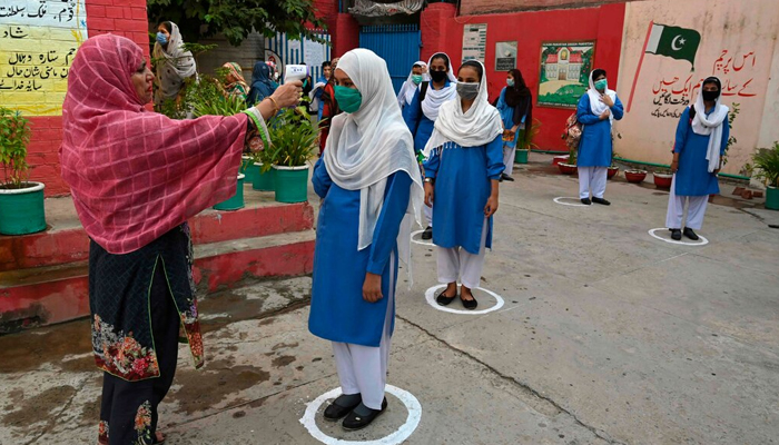 محکمہ صحت کا اسکولوں میں پیر سے ویکسینیشن مہم شروع کرنےکا فیصلہ