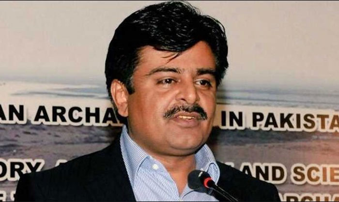 والدین چاہتے ہیں اسکول بند نہ ہو تو طلبہ کی ویکسینیشن کروائیں، سردار شاہ