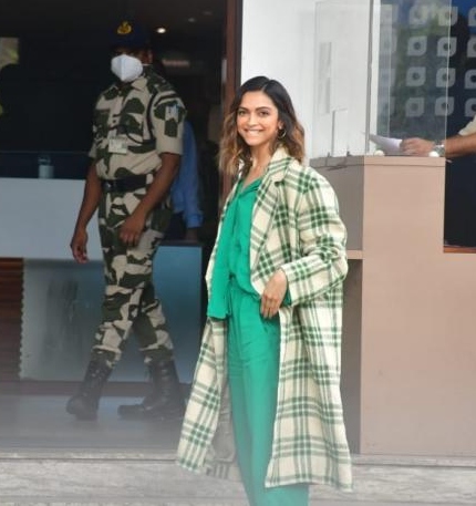 Deepika Padukone nails her airport look, opts for a casual yet stylish all green outfit