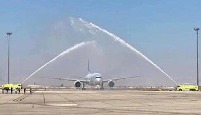 قومی ایئرلائن کا اربعین کیلئے خصوصی فلائٹ آپریشن، طیارے کو دمشق میں سلیوٹ