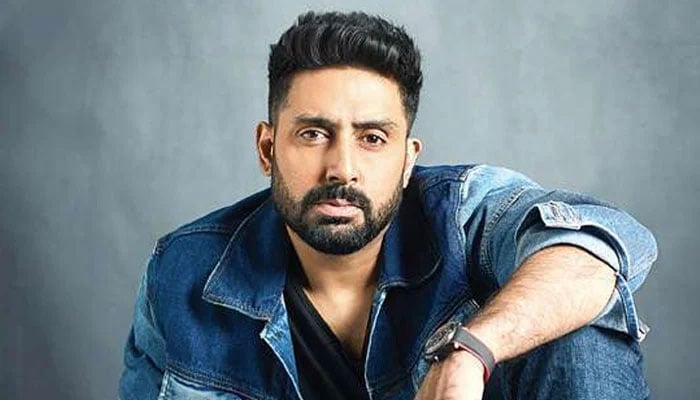 Abhishek Bachchan corrects fan who quotes his height 6'1