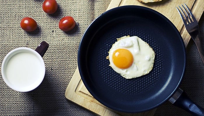 ناشتے میں انڈے کھانے کے حیرت انگیز فوائد
