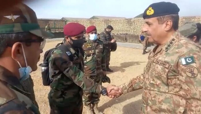 جنرل ندیم رضا کا دورۂ روس، فوجی مشقوں کا معائنہ