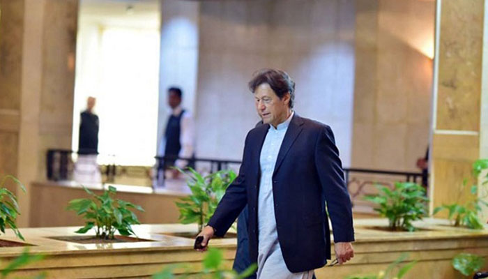 وزیرِ اعظم عمران خان کراچی پہنچ گئے
