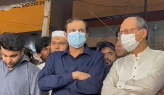 عمر شریف کی تدفین کے انتظامات عبداللّٰہ شاہ غازی قبرستان میں کیے جارہے ہیں، مرتضیٰ وہاب