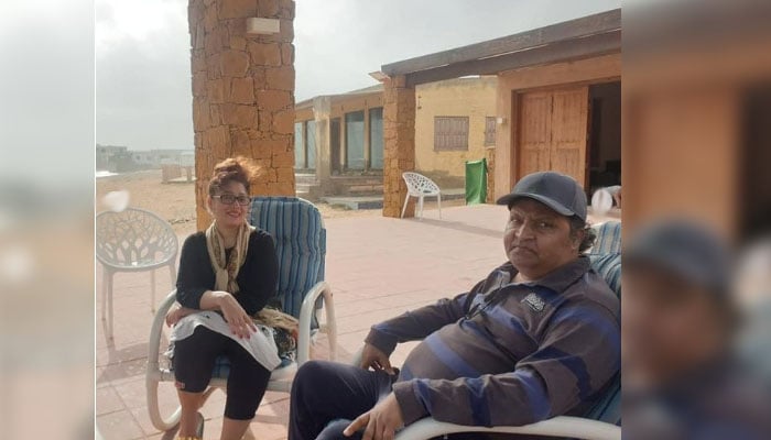 عُمر شریف کے انتقال کے بعد اہلیہ کی پہلی پوسٹ