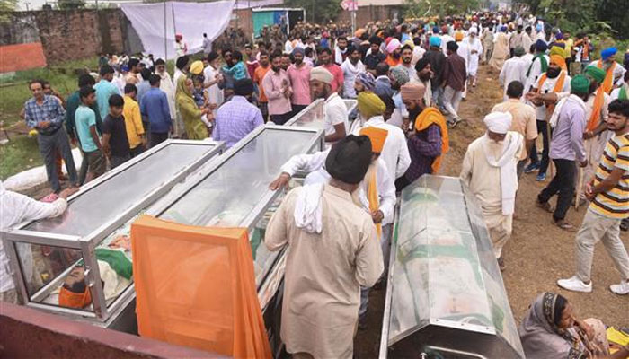 8 کسانوں کی ہلاکت، UP حکومت سے بھارتی سپریم کورٹ غیر مطمئن