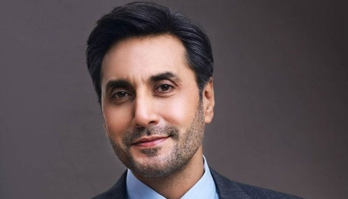 Adnan Siddiqui complains to Twitter for not verifying his account