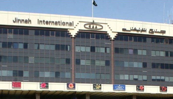 دبئی جانیوالے مسافر سے ڈیڑھ کلو ہیروئن برآمد
