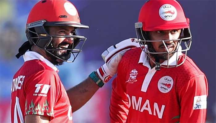 ٹی 20 ورلڈکپ: پاکستان اور بھارت سے تعلق رکھنے والے دو کھلاڑیوں نے عمان کو فتح دلوادی