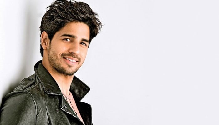 ‘ Student of the year’ : Sidharth Malhotra reacts to fan trend 