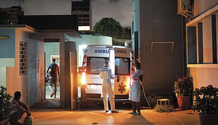 سینیگال: مسافر گاڑی بارودی سرنگ سے ٹکراگئی، 4 افراد ہلاک