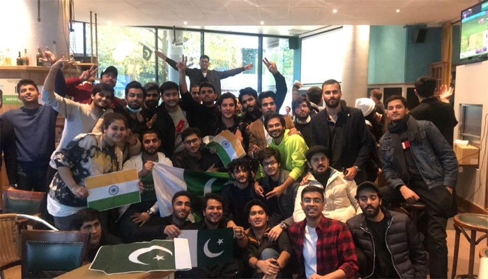 بیلجیئم کی یونیورسٹیوں میں زیرتعلیم پاکستانی و بھارتی طلبہ نے اکٹھے میچ دیکھا