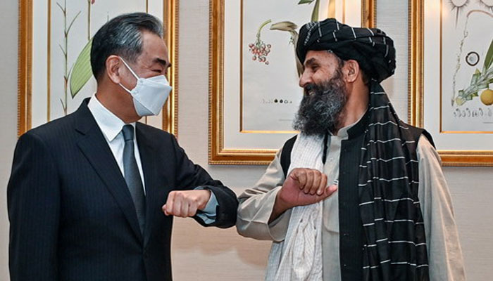 افغان نائب وزیرِ اعظم ملا عبدالغنی برادر کی چینی وزیرِ خارجہ سے ملاقات