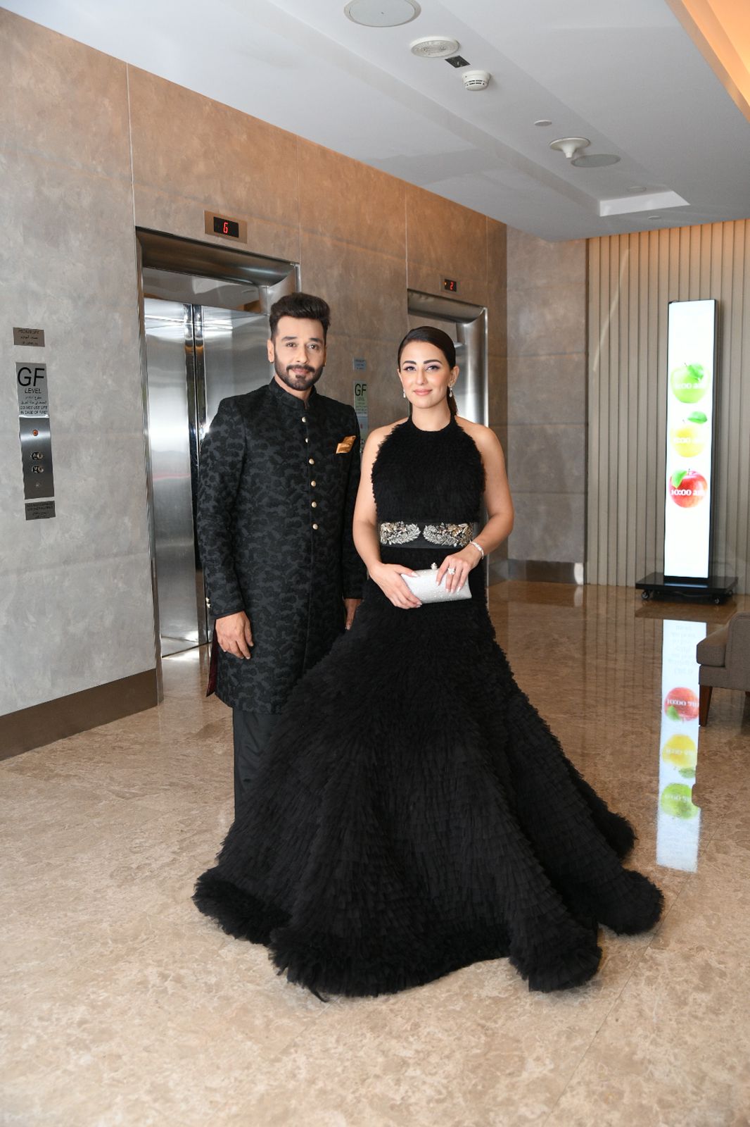 Pakistani celebrities grace the red carpet at PISA 2021