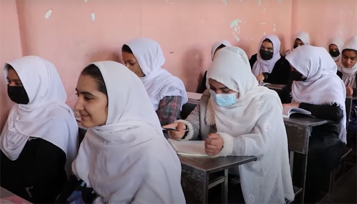 افغانستان: ہرات میں 7ویں سے 12ویں تک طالبات کے اسکول دوبارہ کھل گئے