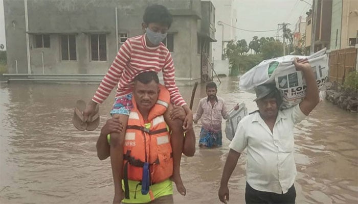 بھارتی ریاست تامل ناڈو میں بارشوں کی تباہ کاری، 5 افراد ہلاک