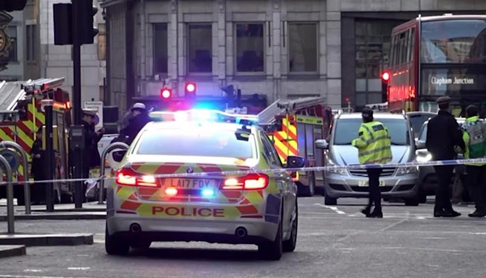 لندن: چاقو کے حملوں میں نوجوان ہلاک، معمرخاتون زخمی ہوگئی۔ فوٹو: فائل