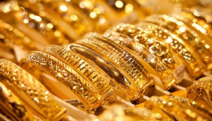 The price of gold per tola in the country has come down by Rs. 1900. Photo: File