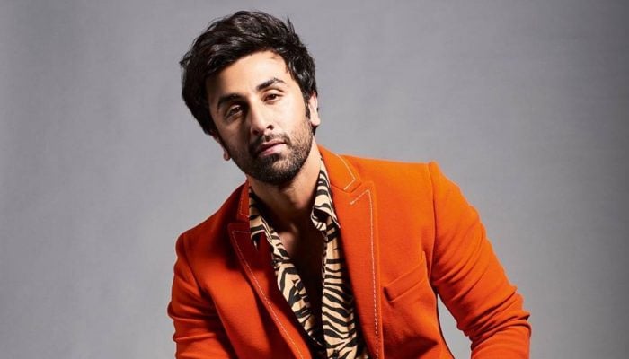 Ranbir Kapoor dishes out major style goals in recent post :Check It Out 