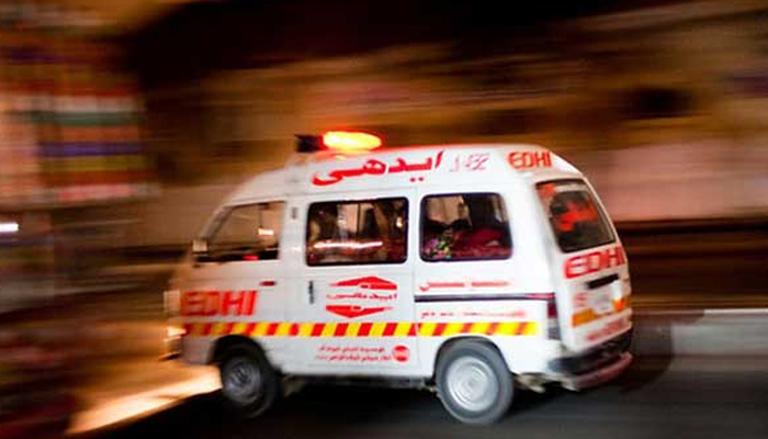 کراچی، دو مسافر بسوں میں تصادم، 3 افراد جاں بحق