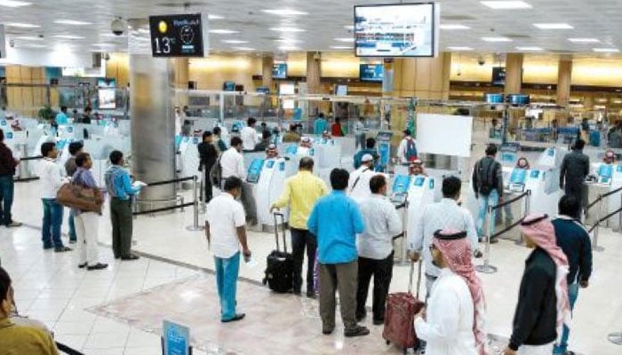 سعودی عرب نے مزید 7 ممالک کی پروازیں معطل کر دیں
