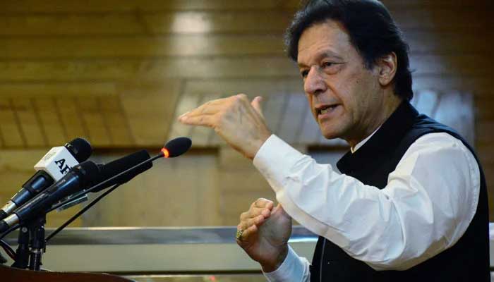 ججز سیمینار میں سزا یافتہ کو بطور مہمان خصوصی بُلایا گیا، وزیراعظم عمران خان