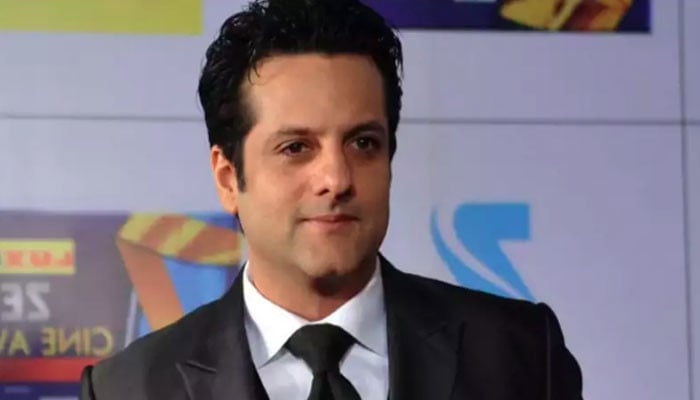 Upon returning to the movies, Fardeen introduced himself as a newcomer to Bollywood