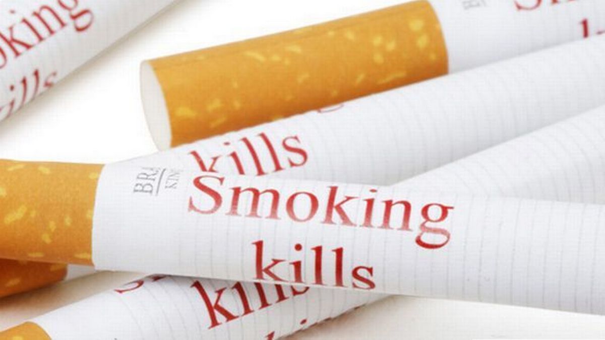 Zarnish Khan weighs in on cigarette smoking causing cultural barrier in our society