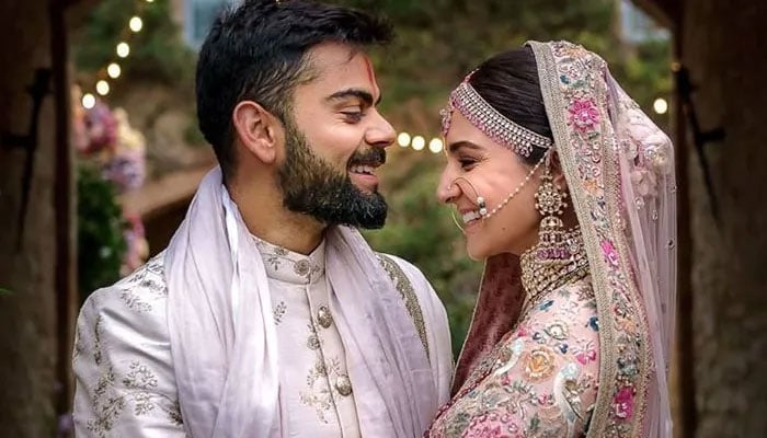 Anushka Sharma swoons over Virat Kohli's 'companionship' as they rejoice 4 years of togetherness:See Photos