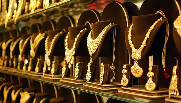 Gold price rises for second day in a row this week