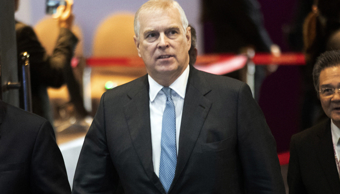 شہزادہ اینڈریو کے وکیل کا جنسی زیادتی کے مقدمے کو خارج کرنے کا مطالبہ