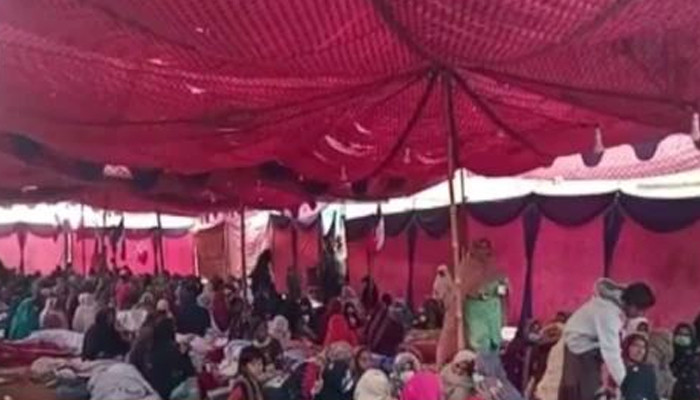 Nawabshah: A sit-in on the highway against land grabbing ended