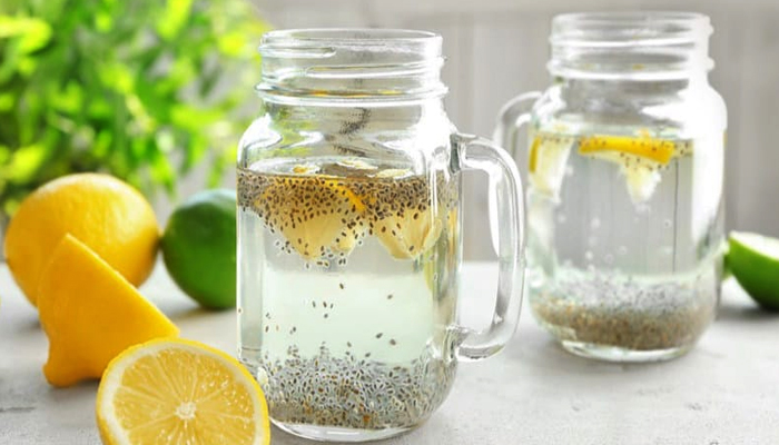 لیموں وٹامن سی اور چیا سیڈز اومیگا تھری حاصل کرنے کا بہترین ذریعہ ہے